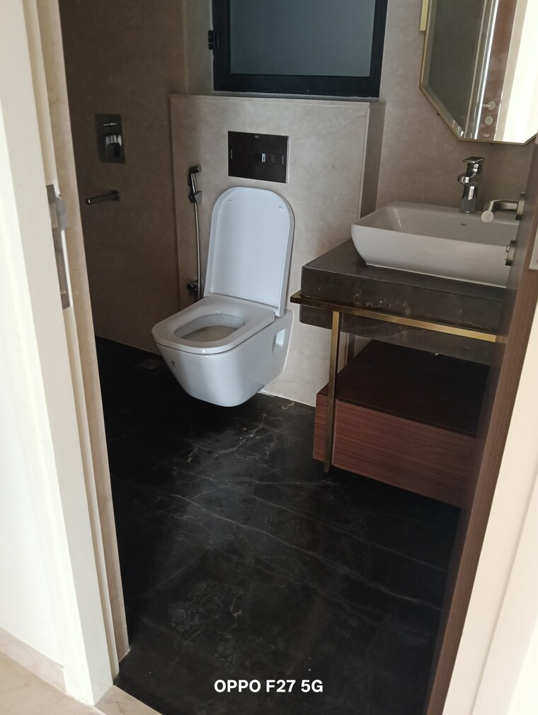 Bathroom, lodha-sterling 2 Bedroom 1100 Sq.Ft. Apartment In Kolshet Road Thane 9586201