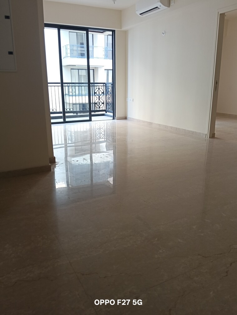 Room, lodha-sterling 2 Bedroom 1100 Sq.Ft. Apartment In Kolshet Road Thane 9586201