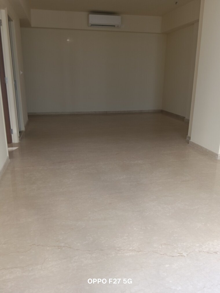 Room, lodha-sterling 2 Bedroom 1100 Sq.Ft. Apartment In Kolshet Road Thane 9586201