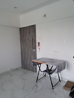 Room in 1 BHK Apartment at Koregaon Park Annexe – for Rent