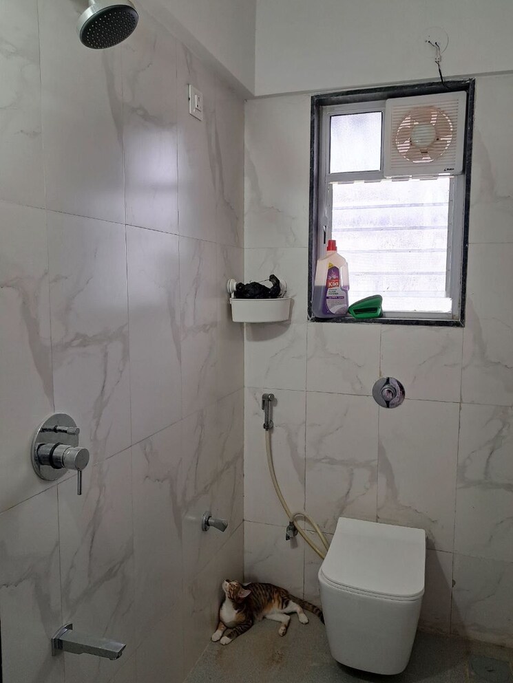 Bathroom, koregaon park annexe 1 Bedroom 450 Sq.Ft. Apartment In Koregaon Park Annexe Pune 9586206