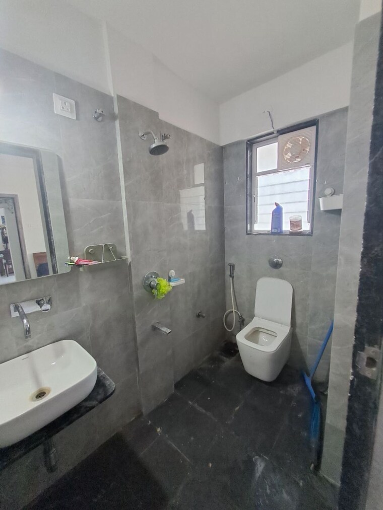 Bathroom, koregaon park annexe 1 Bedroom 450 Sq.Ft. Apartment In Koregaon Park Annexe Pune 9586206