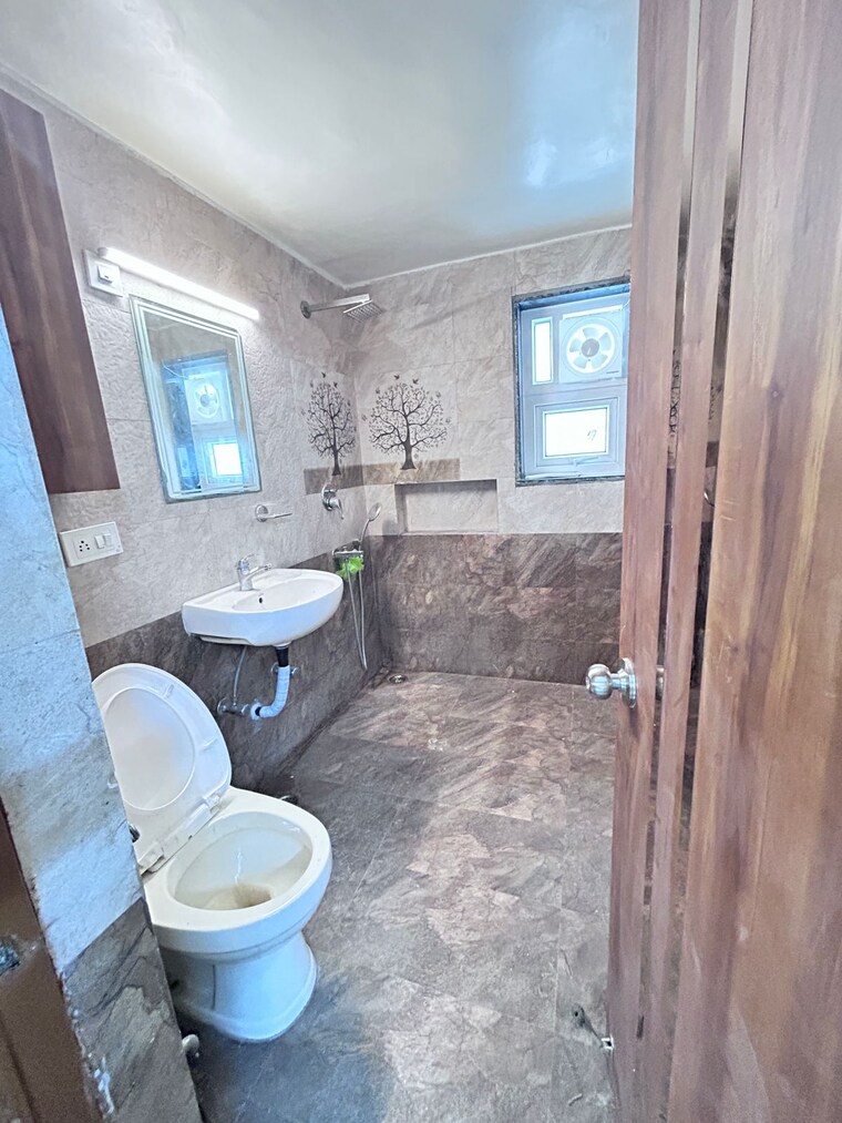 Bathroom, vasant kunj 2 Bedroom 1345 Sq.Ft. Apartment In Vasant Kunj Delhi 9586224
