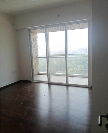 Room in 3 BHK Apartment at Sagitarius Bluegrass Residences, Kalyani Nagar – for Rent