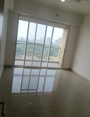 Room in 3 BHK Apartment at Sagitarius Bluegrass Residences, Kalyani Nagar – for Rent