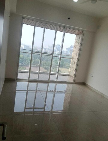 Room in 3 BHK Apartment at Sagitarius Bluegrass Residences, Kalyani Nagar – for Rent