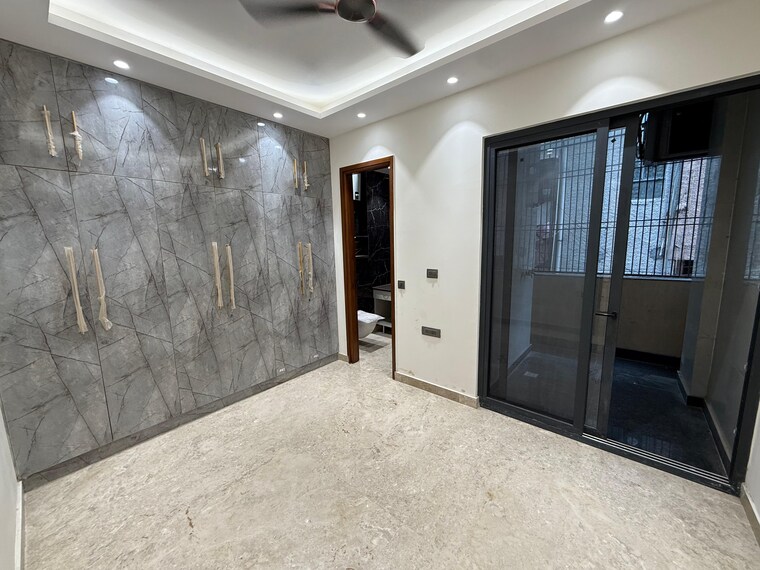 Room, lajpat nagar 2 Bedroom 900 Sq.Ft. Builder Floor In Lajpat Nagar Delhi 9586240