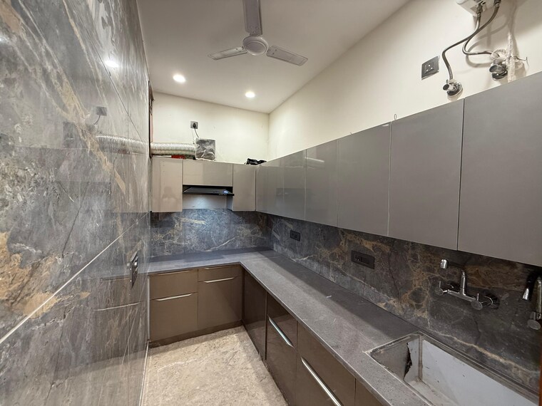 Kitchen, lajpat nagar 2 Bedroom 900 Sq.Ft. Builder Floor In Lajpat Nagar Delhi 9586240