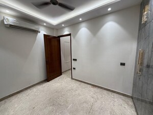 Room in 2 BHK Builder Floor at Lajpat Nagar – for Sale