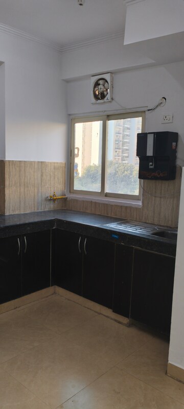 Kitchen in 3.5 BHK Apartment at Gardenia Gateway, Sector 75 – for Rent