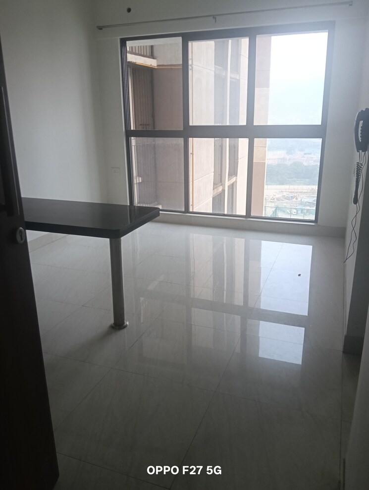 Room, lodha-crown-quality-homes 1 Bedroom 317 Sq.Ft. Apartment In Majiwada Thane 9586325