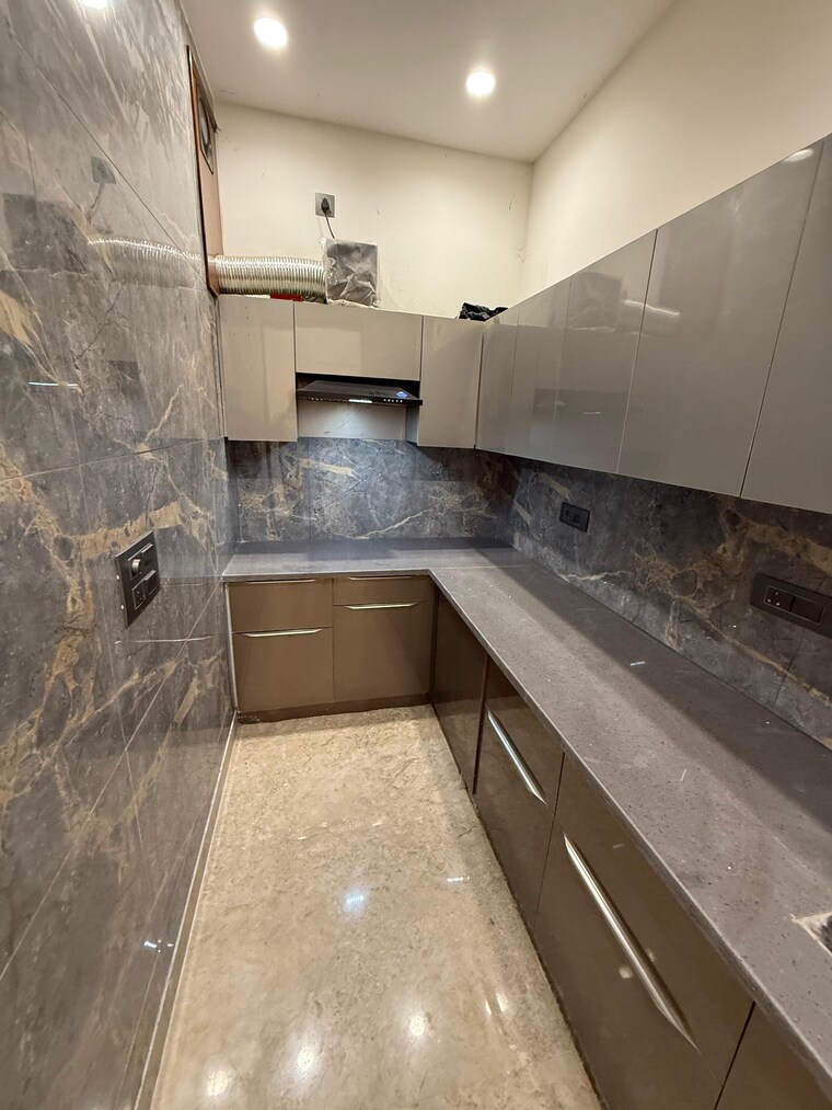 Kitchen, lajpat nagar 2 Bedroom 900 Sq.Ft. Builder Floor In Lajpat Nagar Delhi 9586311