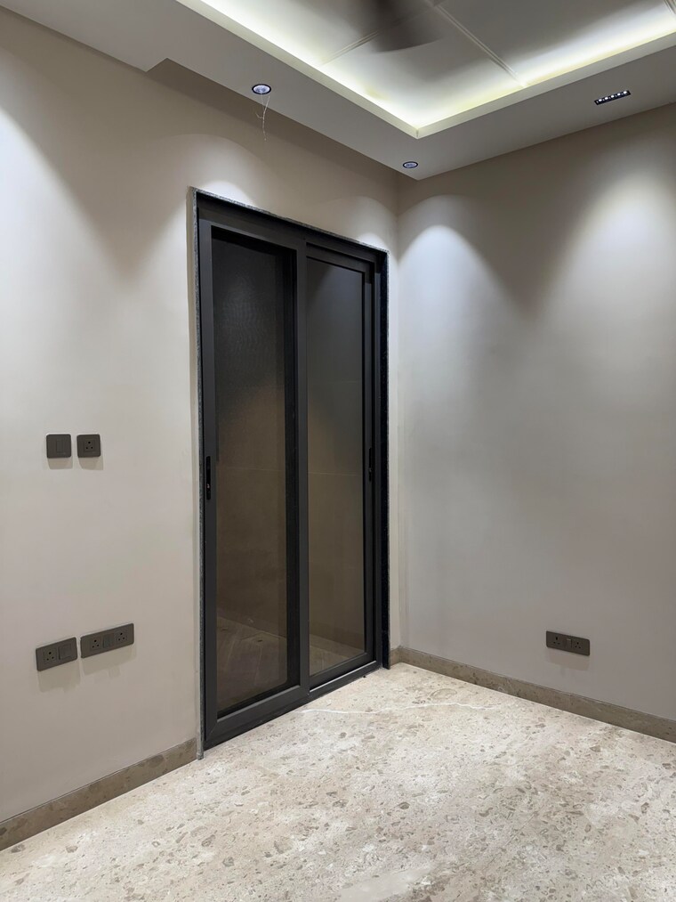 undefined, lajpat nagar 2 Bedroom 900 Sq.Ft. Builder Floor In Lajpat Nagar Delhi 9586353