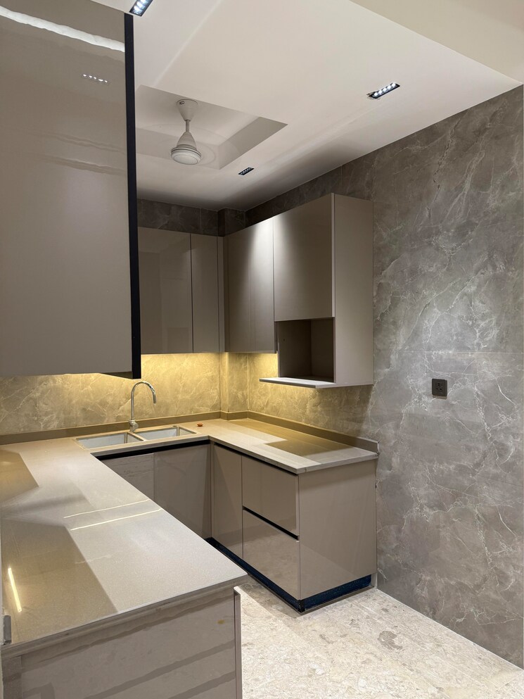 undefined, lajpat nagar 2 Bedroom 900 Sq.Ft. Builder Floor In Lajpat Nagar Delhi 9586353