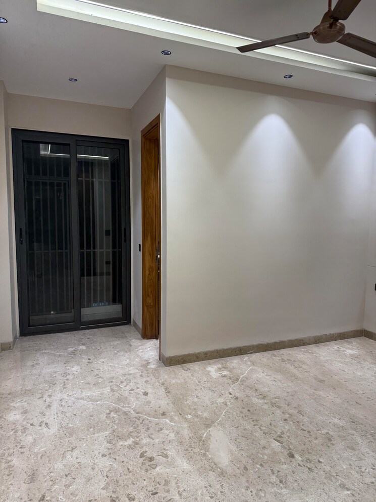 undefined, lajpat nagar 2 Bedroom 900 Sq.Ft. Builder Floor In Lajpat Nagar Delhi 9586353