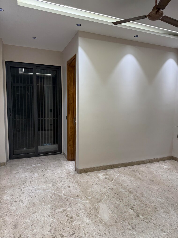 undefined, lajpat nagar 2 Bedroom 900 Sq.Ft. Builder Floor In Lajpat Nagar Delhi 9586353