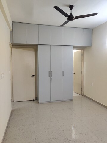 Room in 2 BHK Apartment at Pyramid Elite, Sector 86 – for Rent