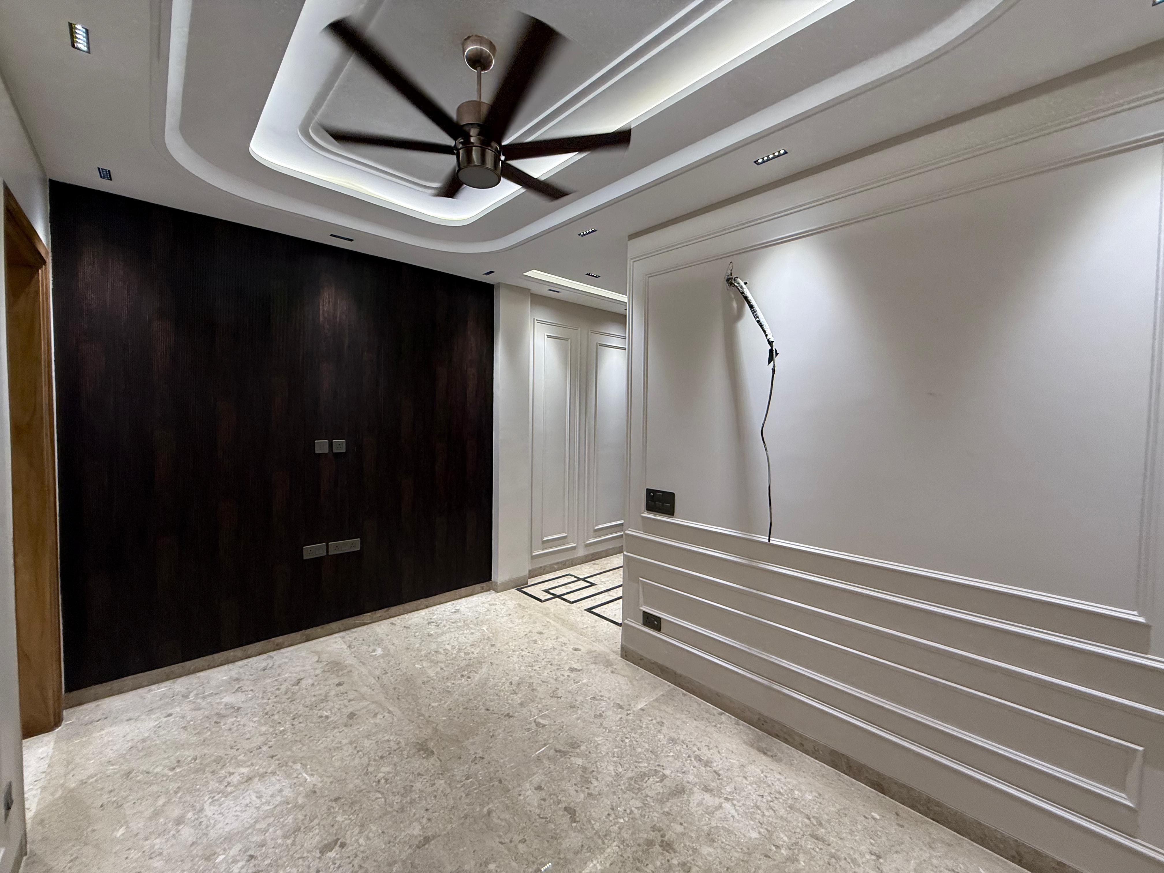 2 BHK Builder Floor For Sale in Lajpat Nagar