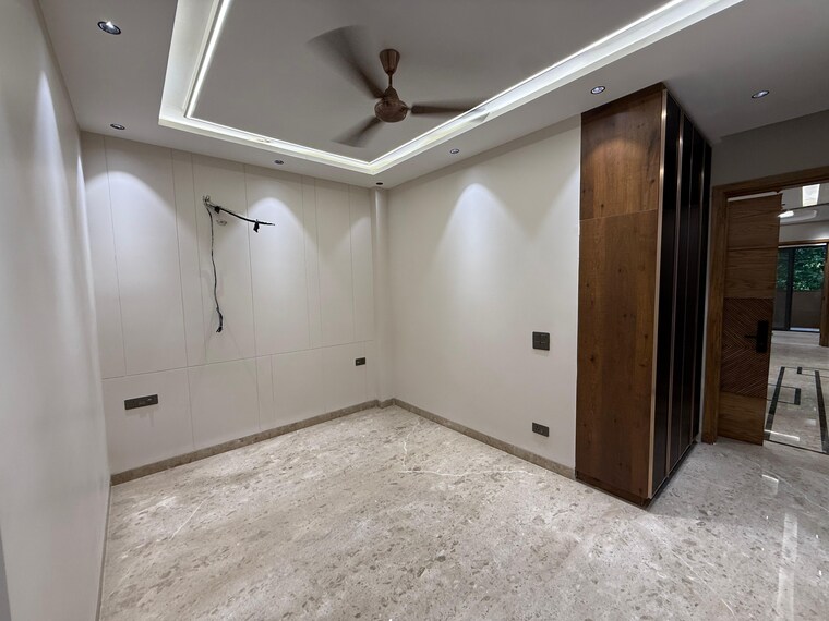 Room, lajpat nagar 2 Bedroom 900 Sq.Ft. Builder Floor In Lajpat Nagar Delhi 9586409