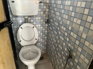 Bathroom in 1 BHK Apartment at Shah Complex 3, Sanpada – for Sale