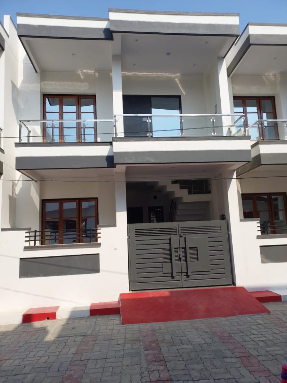 3 BHK + Pooja Room Independent House For Rent in Gomti Nagar