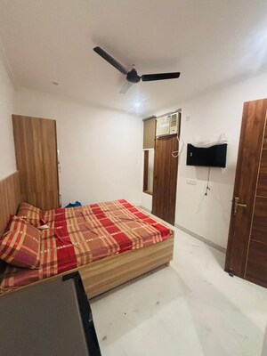 1 RK Penthouse For Rent in Saurabh Niwas, Sector 40