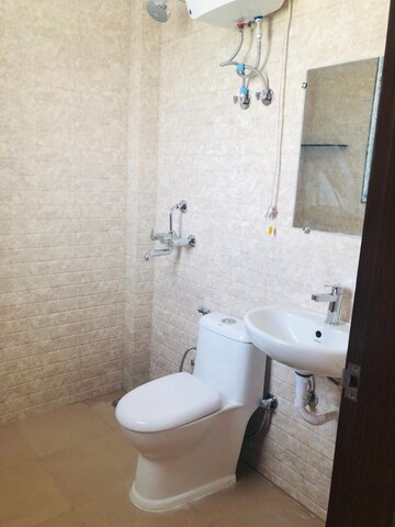 Bathroom in 1 RK Penthouse at Saurabh Niwas, Sector 40 – for Rent