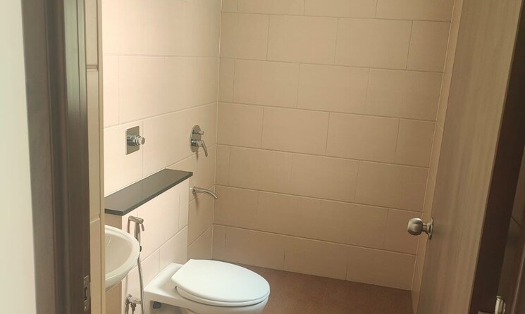 Bathroom, sobha-dream-acres 2 Bedroom 1012 Sq.Ft. Apartment In Panathur Bangalore 9586461