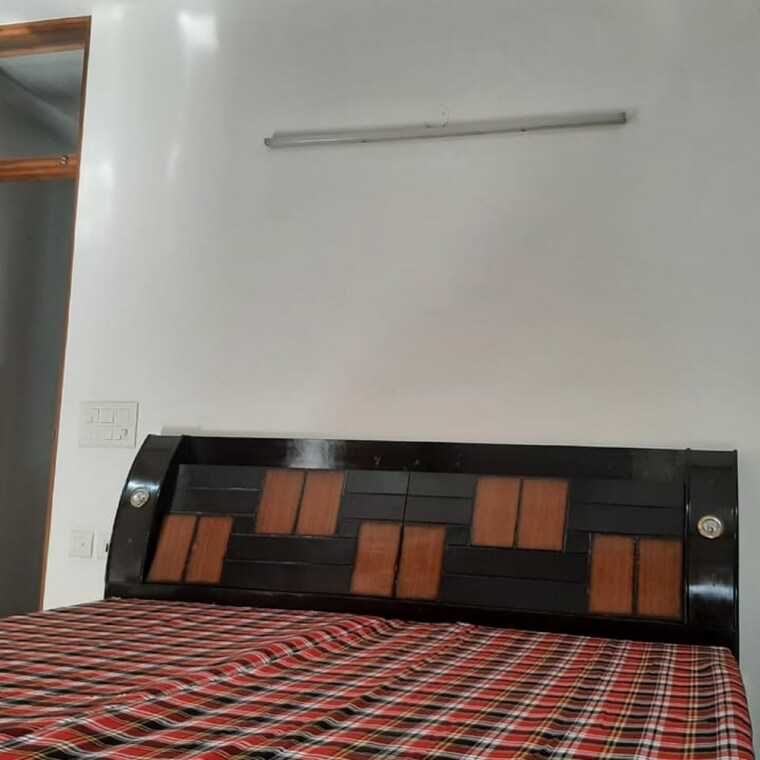 Bedroom, lajpat nagar i 2 Bedroom 900 Sq.Ft. Builder Floor In Lajpat Nagar I Delhi 9586519