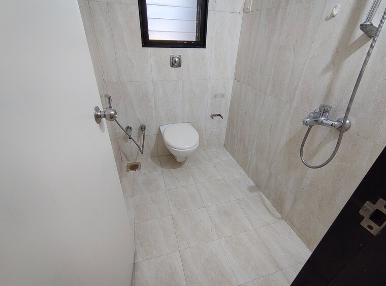 Attached Bathroom, chandak-stella 3 Bedroom 950 Sq.Ft. Apartment In Goregaon West Mumbai 9586521
