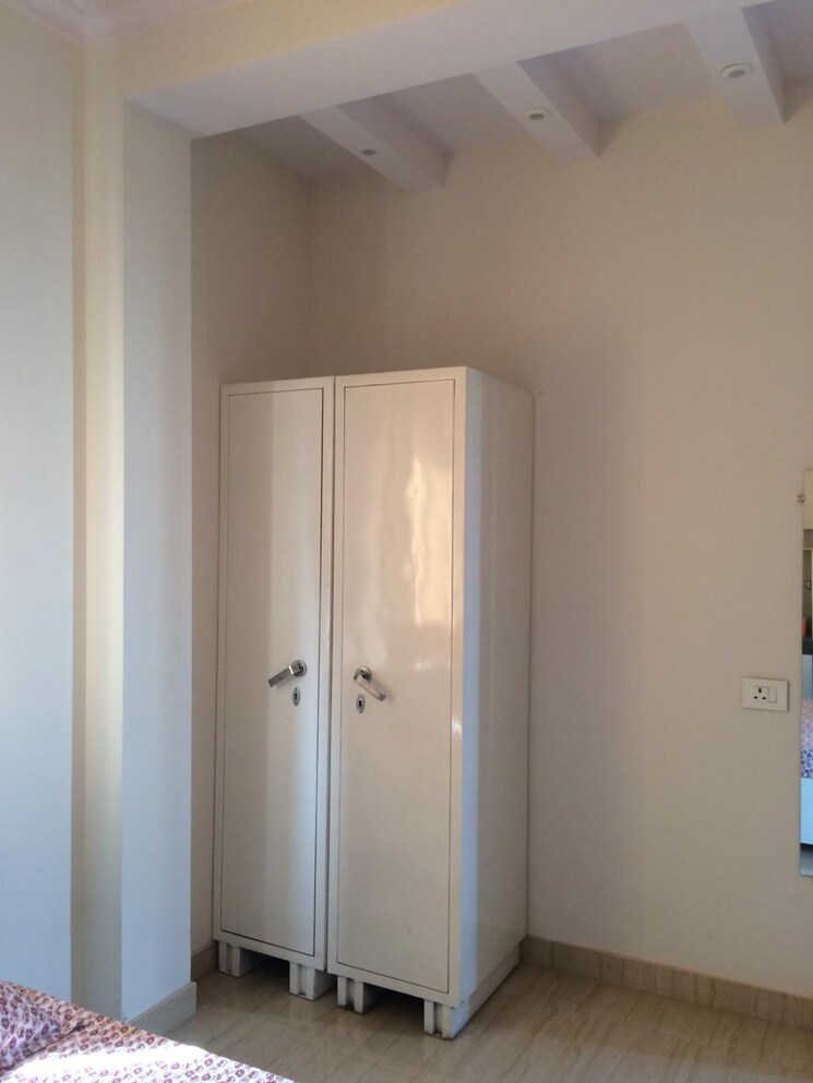 undefined, jal-vihar-colony 1 RK 350 Sq.Ft. Penthouse In Sector 46 Gurgaon 9586600