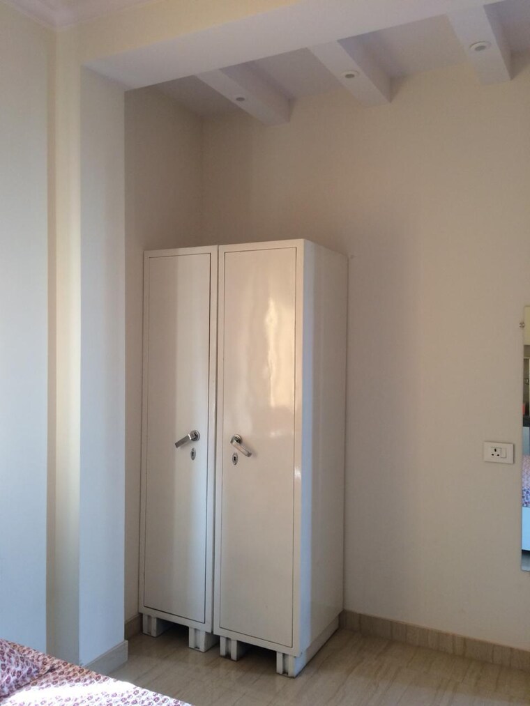 undefined, jal-vihar-colony 1 RK 350 Sq.Ft. Penthouse In Sector 46 Gurgaon 9586600