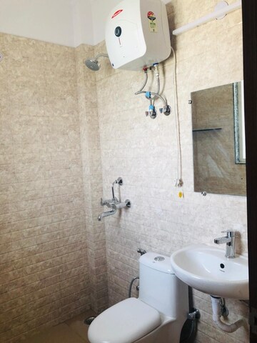Bathroom in 1 RK Penthouse at Jal Vihar Colony, Sector 46 – for Rent