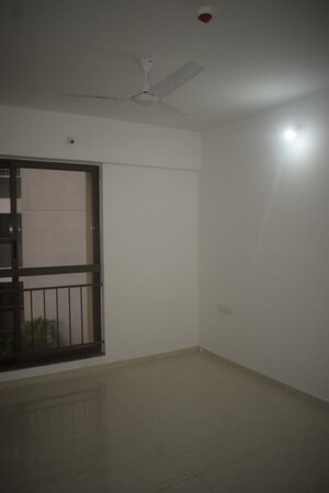 Room in 1 BHK Apartment at Kothari Tingre The Rose, Dhanori – for Rent