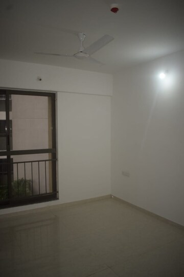 Room in 1 BHK Apartment at Kothari Tingre The Rose, Dhanori – for Rent