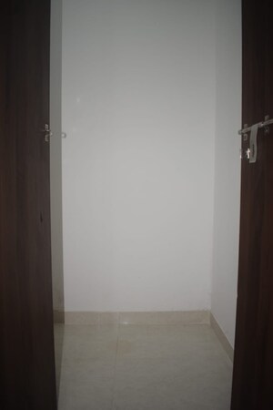 Room in 1 BHK Apartment at Kothari Tingre The Rose, Dhanori – for Rent