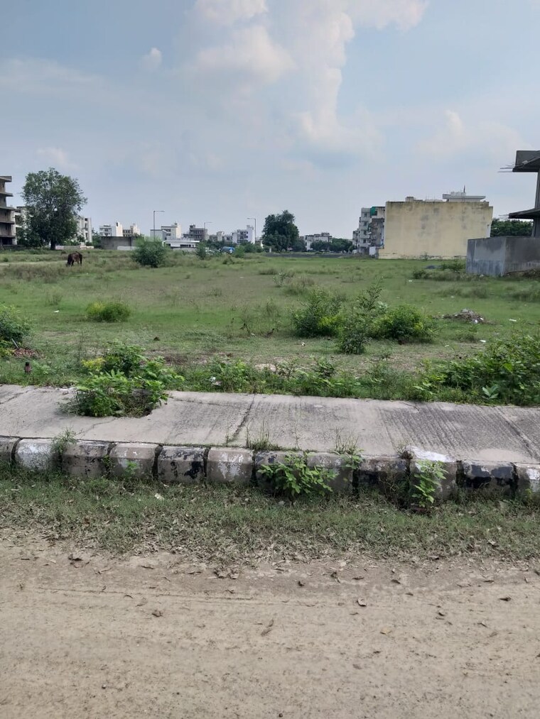 undefined, parklands  500 Sq.Yd. Plot In Sector 85 Faridabad 9586599