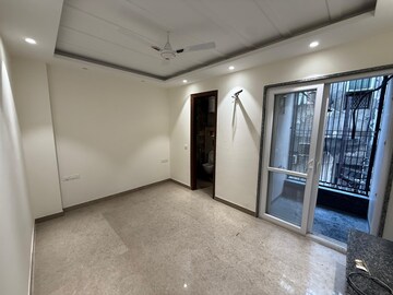 Room in 2 BHK Builder Floor at Lajpat Nagar – for Sale