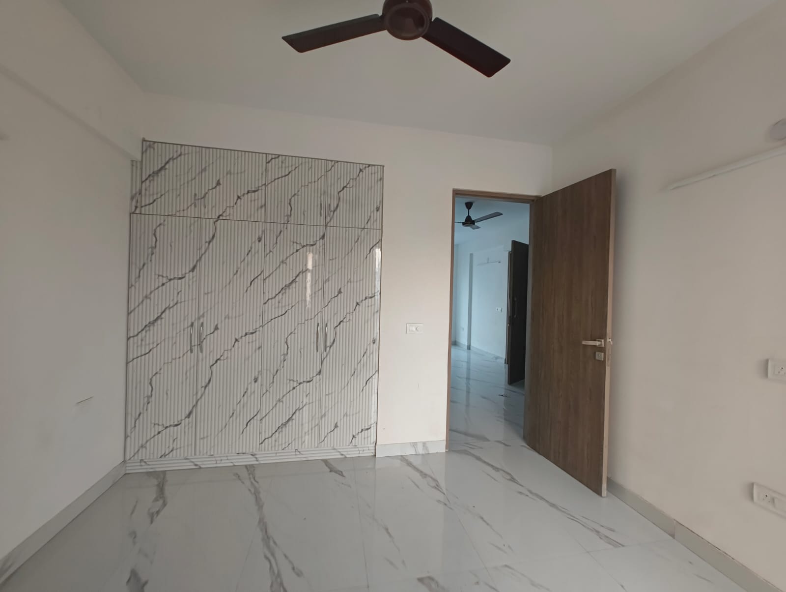 2.5 BHK + Study Room Apartment For Sale in Smart World Gems
