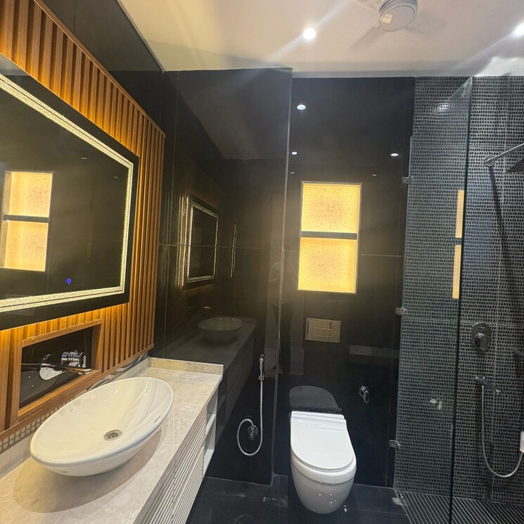 Other, lajpat nagar 3 Bedroom 1800 Sq.Ft. Builder Floor In Lajpat Nagar Delhi 9586675