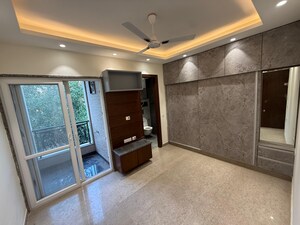 Furnished Amenities in 2 BHK Builder Floor at Lajpat Nagar – for Sale