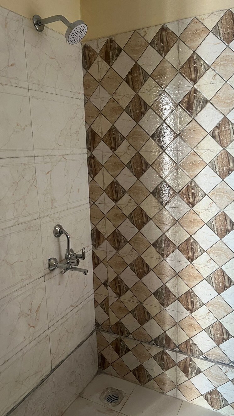 Bathroom, eureka-diya-green-city 2 Bedroom 968 Sq.Ft. Apartment In Raj Nagar Extension Ghaziabad 9586691