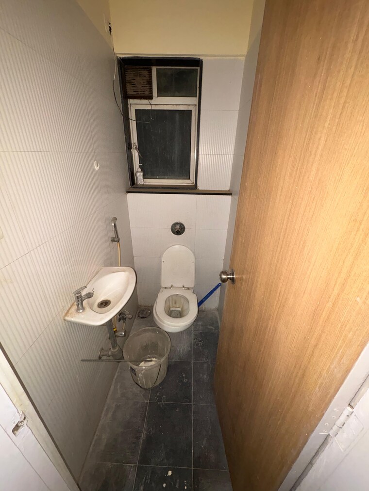 Bathroom, db-realty-parkwoods 1 Bedroom 450 Sq.Ft. Apartment In Kasarvadavali Thane 9586734