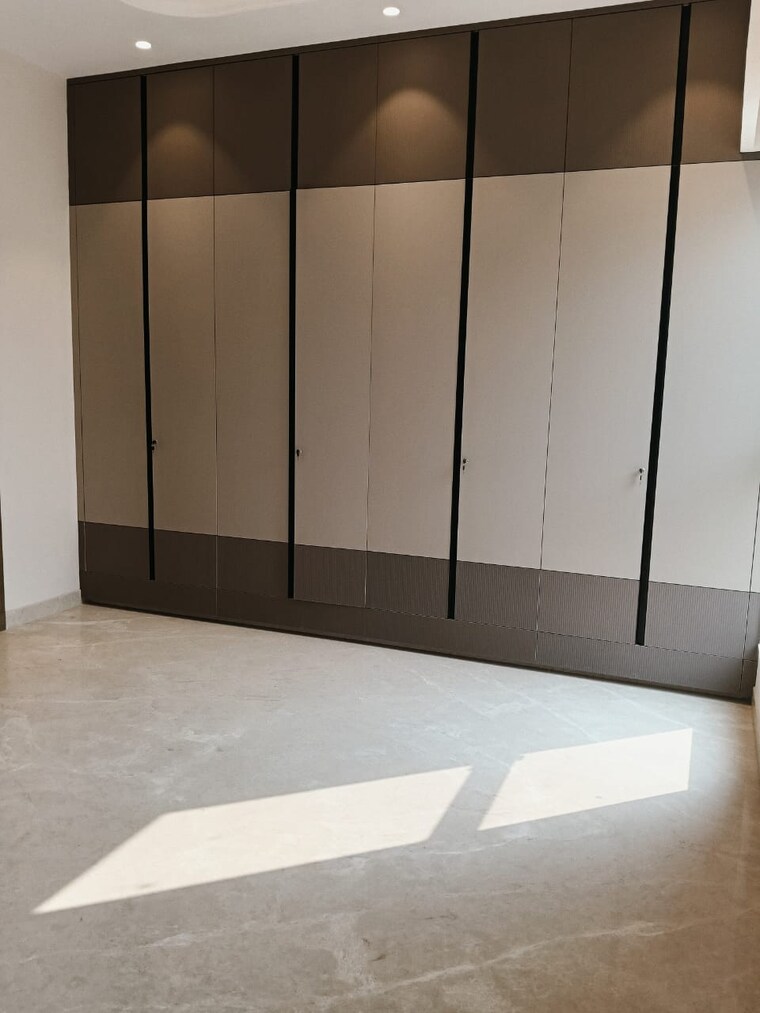 Room, east-of-kailash-block-b-rwa 3 Bedroom 200 Sq.Yd. Builder Floor In East Of Kailash Delhi 9586777