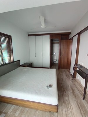 Room in 2 BHK Apartment at Atur Apartments, Colaba – for Rent