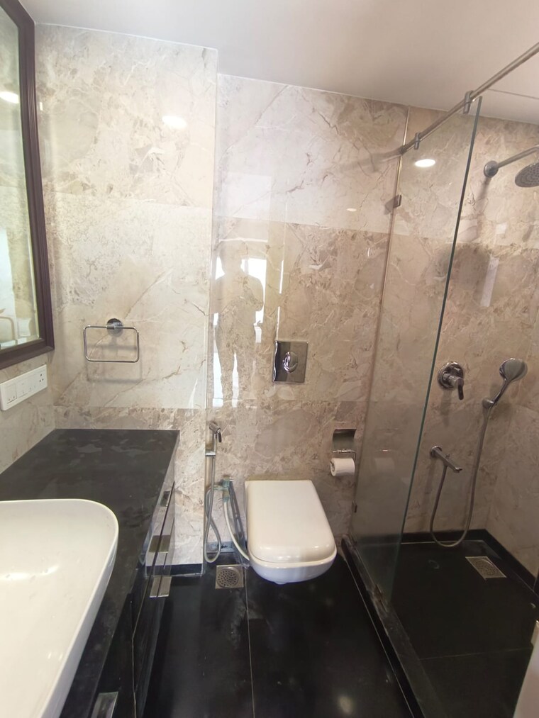 Bathroom, atur-apartments 2 Bedroom 1050 Sq.Ft. Apartment In Colaba Mumbai 9586735
