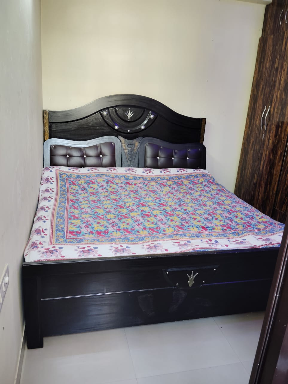 2 BHK Apartment For Rent in Devika Skypers