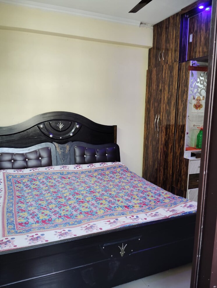 Bedroom, devika-skypers 2 Bedroom 799 Sq.Ft. Apartment In Raj Nagar Extension Ghaziabad 9586763