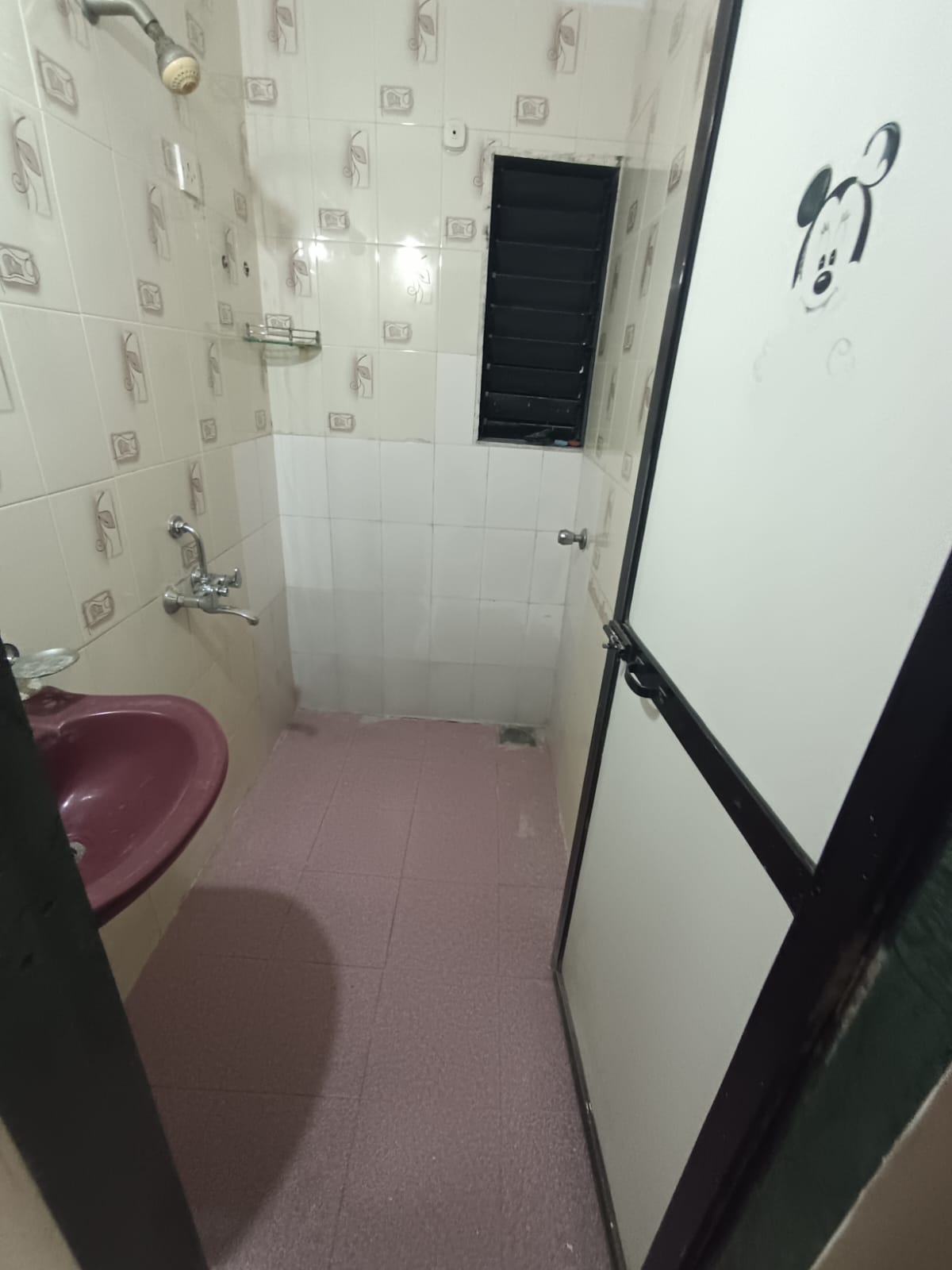 1 BHK Apartment For Rent in Tharwani Heritage