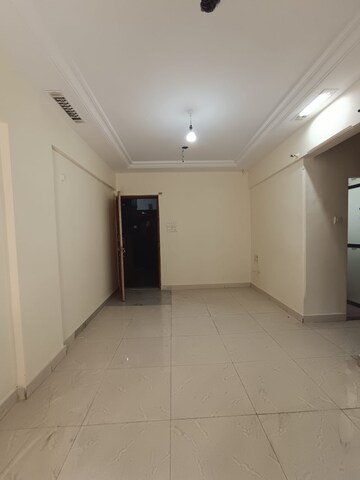 Room in 1 BHK Apartment at Tharwani Heritage, Kharghar Sector 7 – for Rent